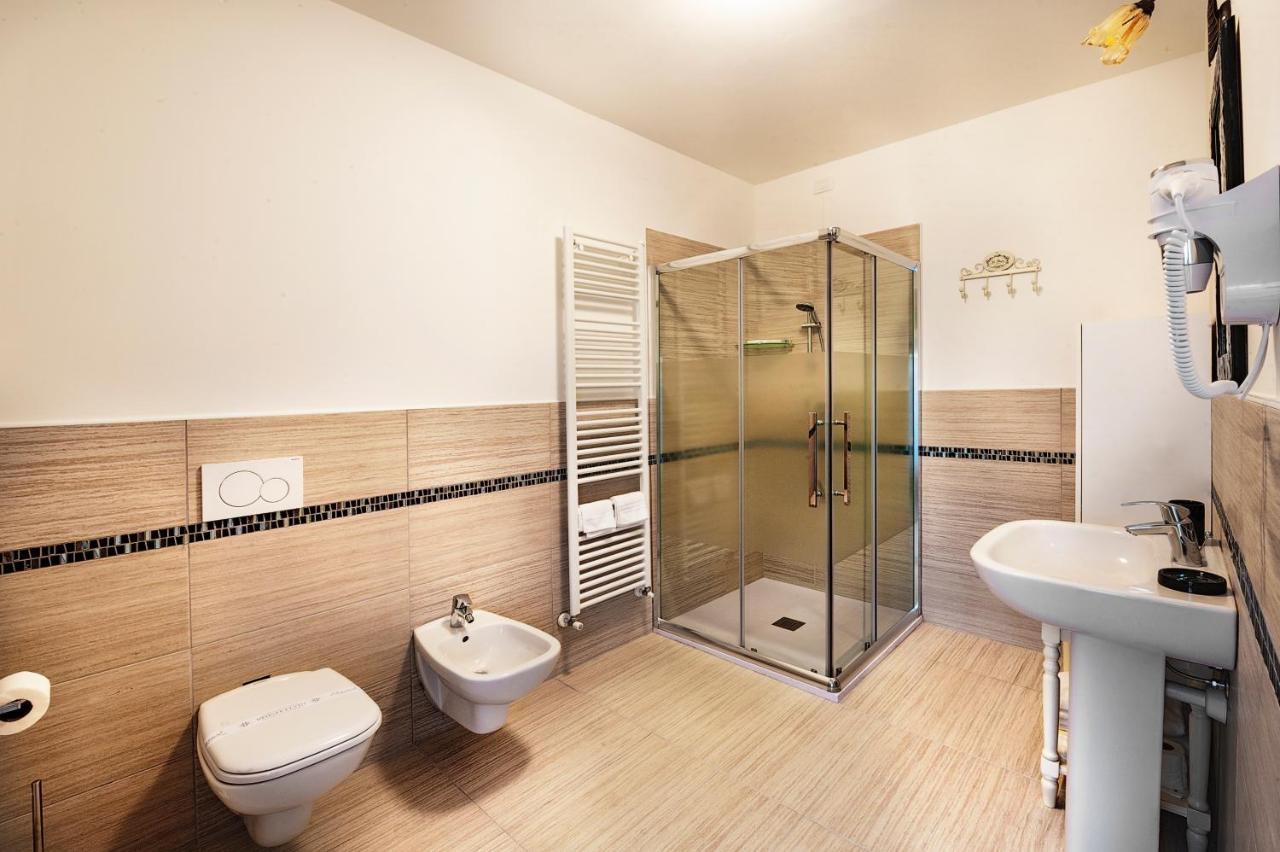 La Rocchetta Bed & Breakfast วาเลจโจ ซูล มินโช ภายนอก รูปภาพ