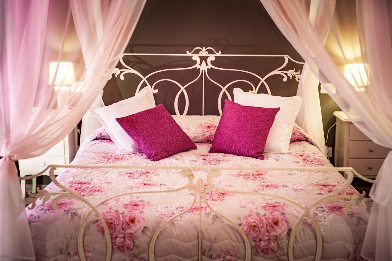 La Rocchetta Bed & Breakfast วาเลจโจ ซูล มินโช ภายนอก รูปภาพ