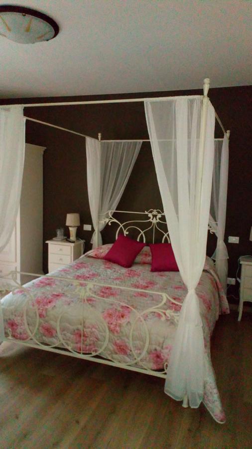 La Rocchetta Bed & Breakfast วาเลจโจ ซูล มินโช ภายนอก รูปภาพ